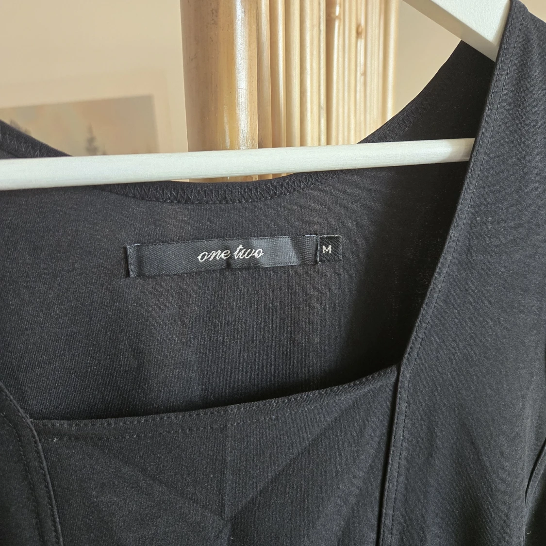 Svart linnetopp från One Two - 1