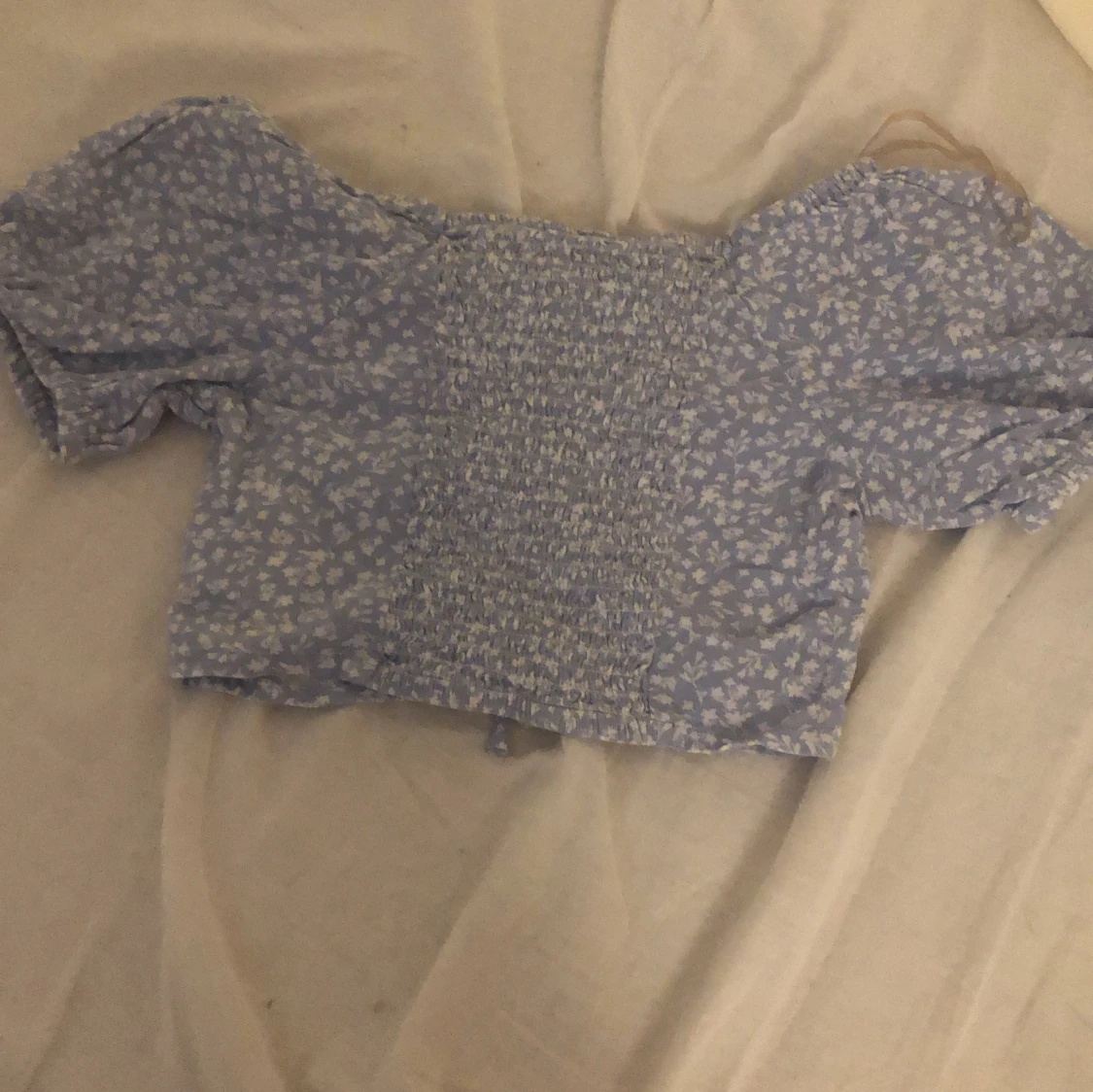 Blommig croppad topp från Lindex - 1