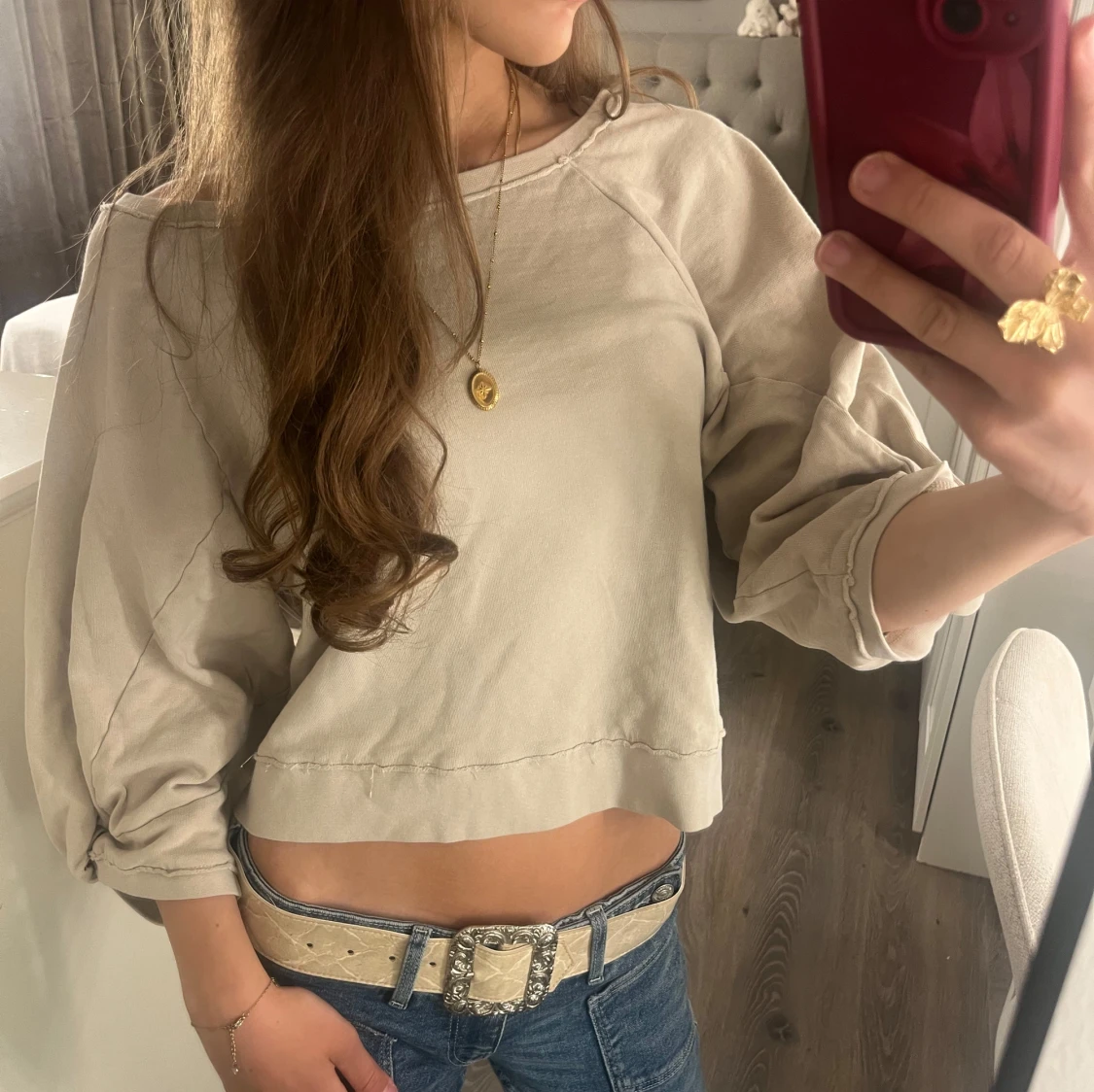 Beige croppad tröja från Lindex