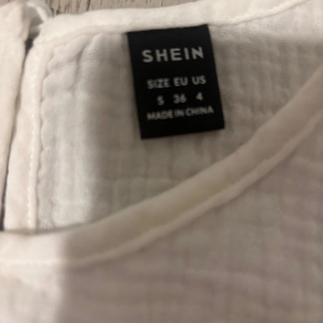 Vit klänning från Shein INTE ANVÄNT  - 2