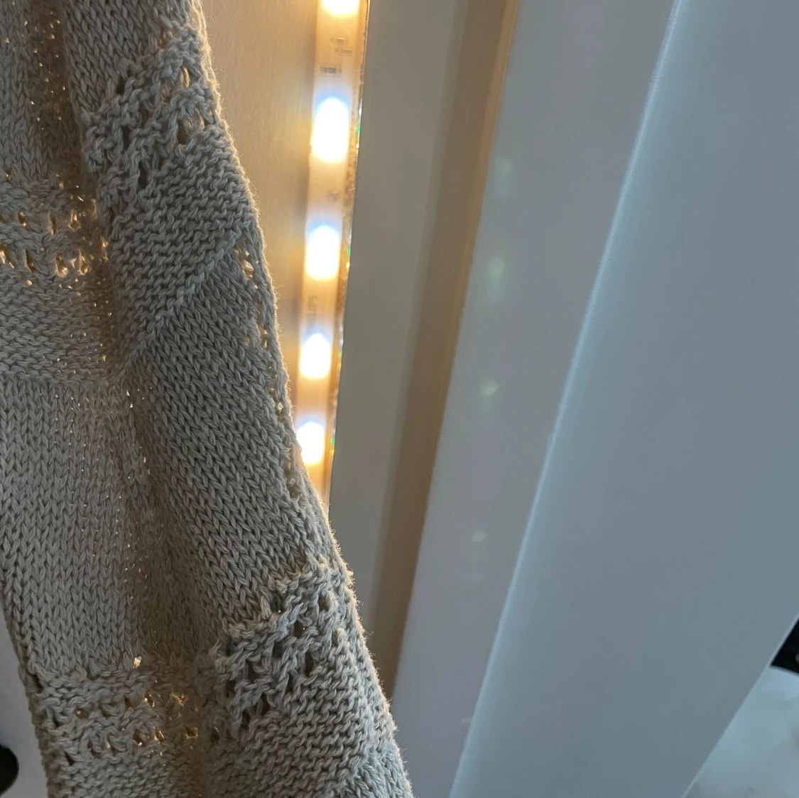 Beige stickad tröja från Only - 1