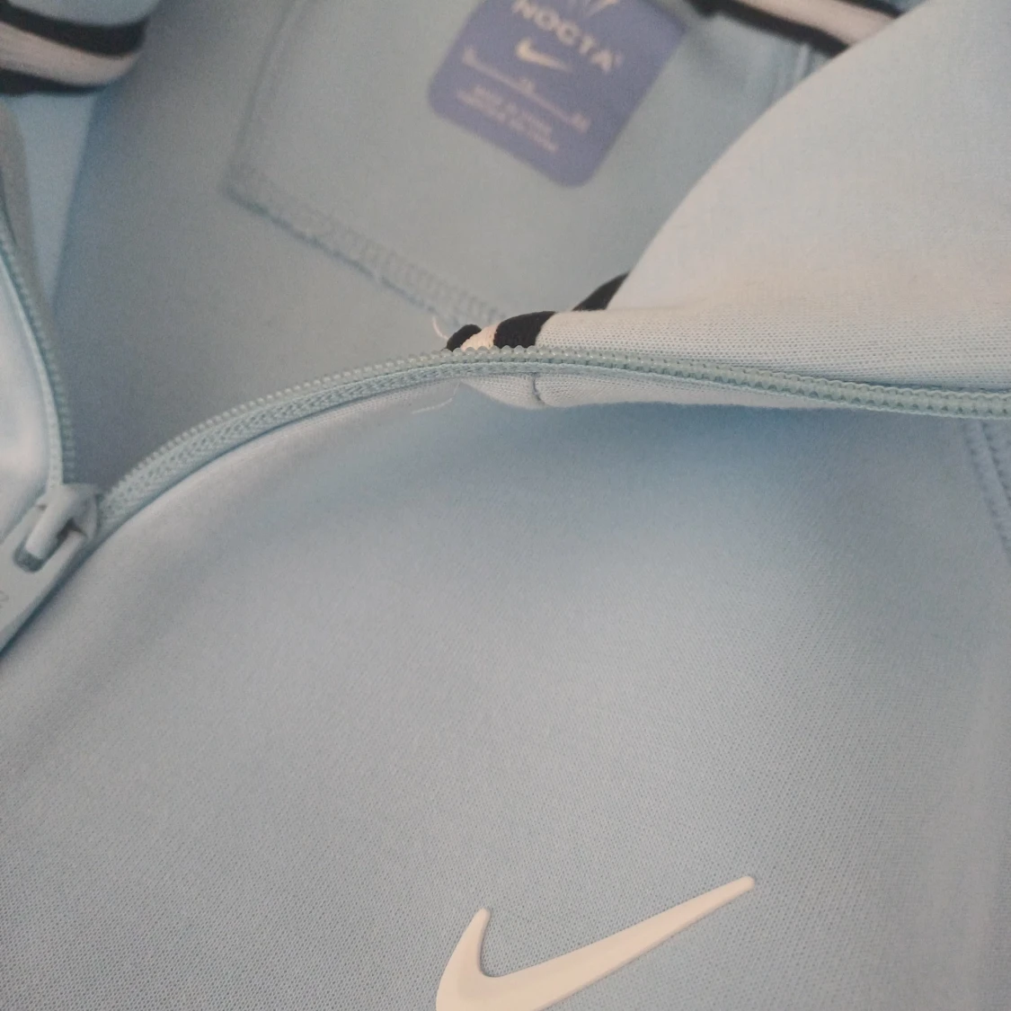 Ljusblå hoodie från Nike NOCTA - 1