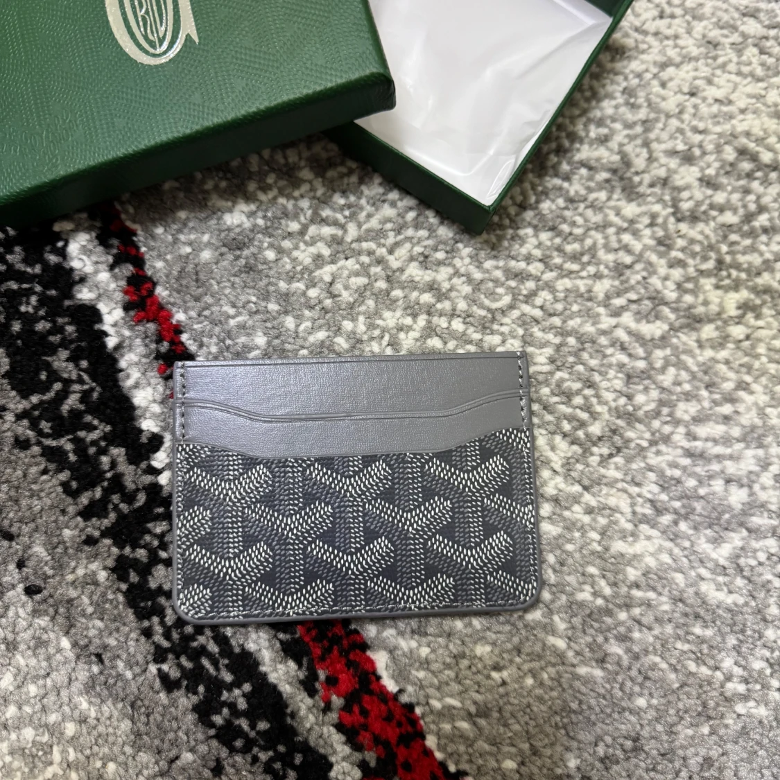 Grå plånbok  - 2
