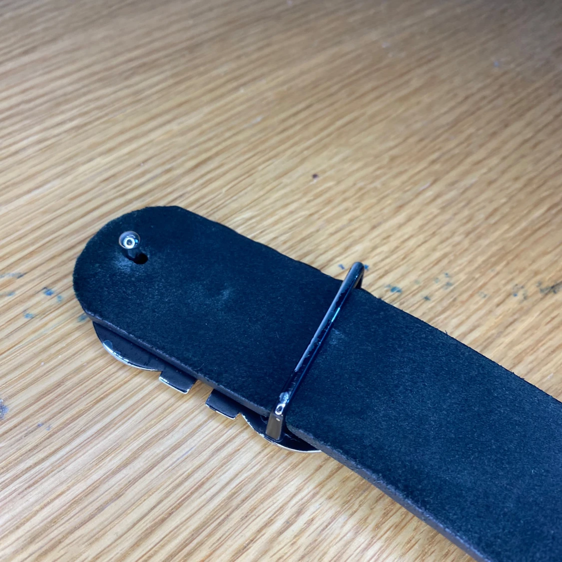 Svart skärp från Ferragamo med silverfärgat spänne - 1