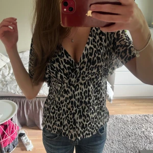 Leopard topp - Super fin topp i leopardmönster!💕