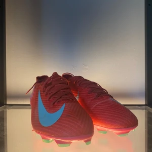 Nike mercurial Vapor 15 PRO  - Storlek 42,5. Bra skick