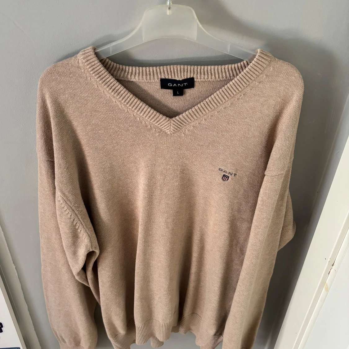 Beige stickad tröja från Gant