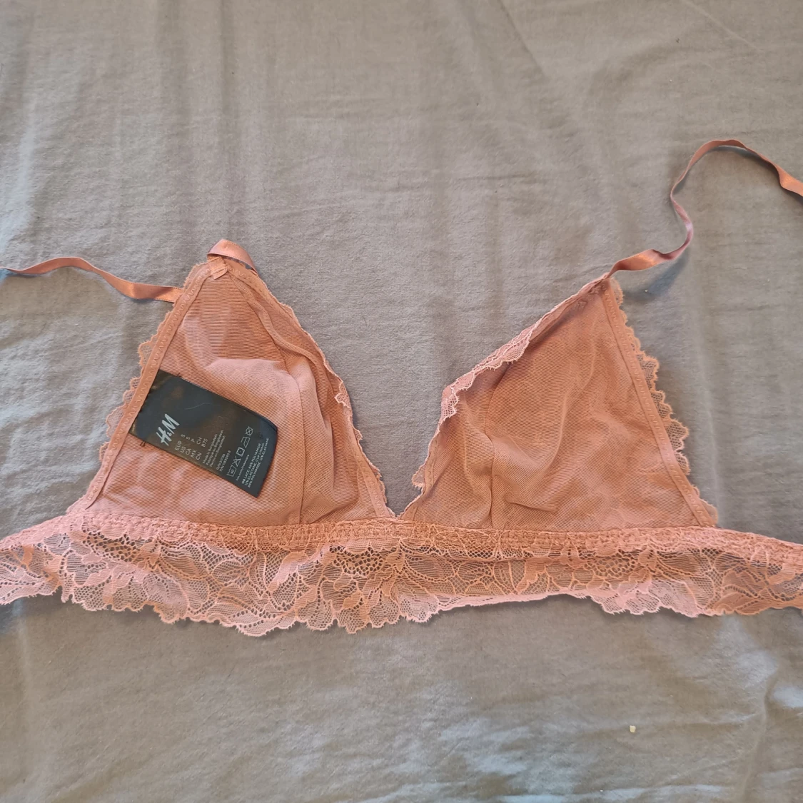 Rosa spets bralette från H&M - 1