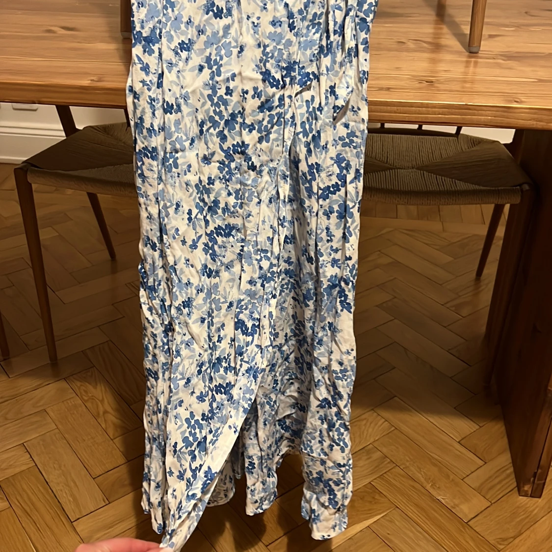 Blommig omlottklänning från Indiska - 3