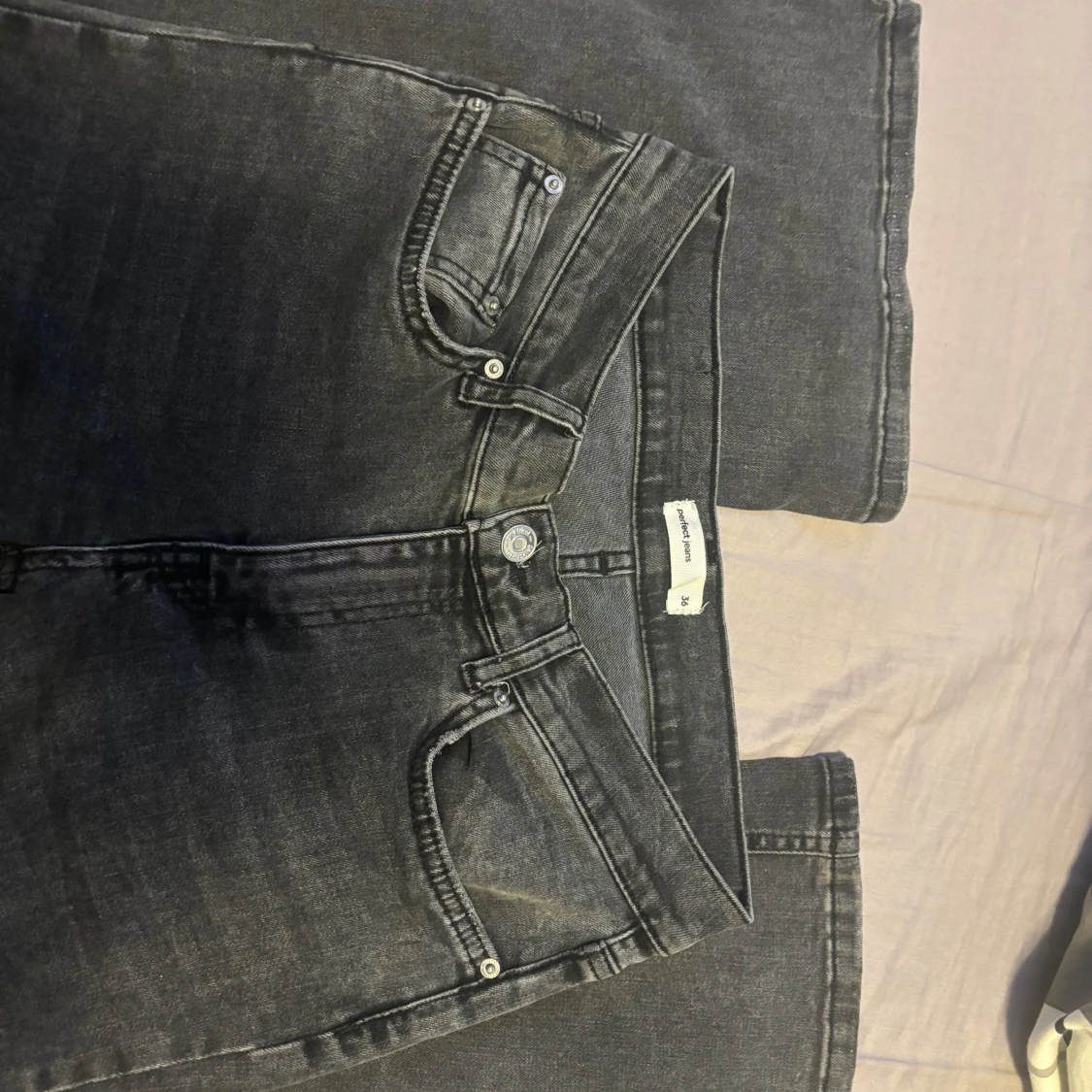 Gråa bootcut jeans från Select Jeans - 2