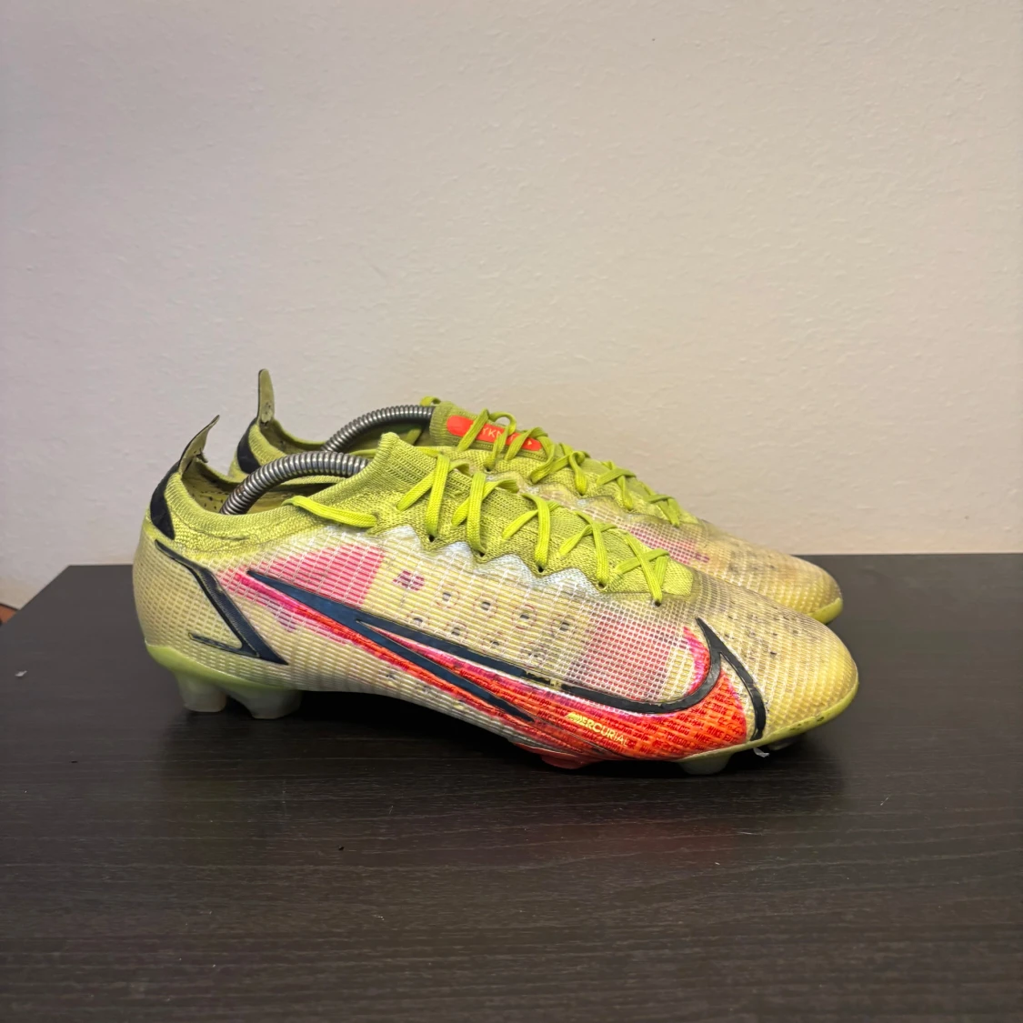 Nike Mercurial fotbollsskor gul/röd storlek 44