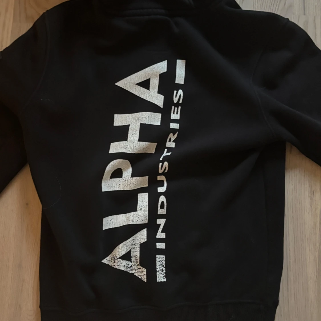 Svart hoodie Alpha Industries S - 1