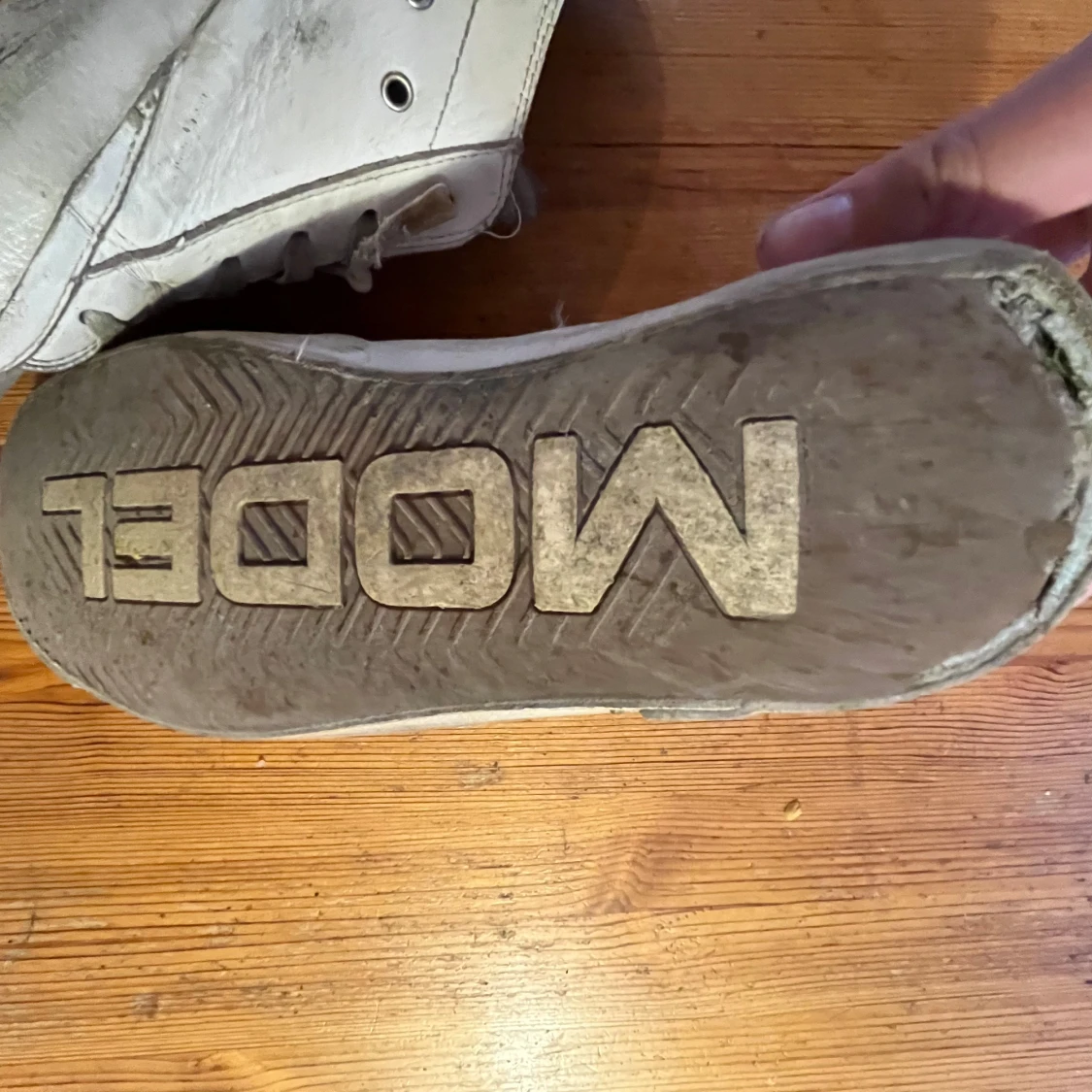 philpe models dom är rätt så slitna så kom med pris för slag vill bli av med dom - 3