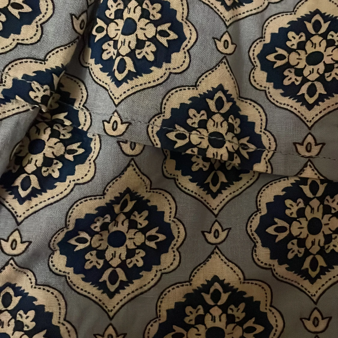 Mönstrad blå kjol från Gina Tricot - 3