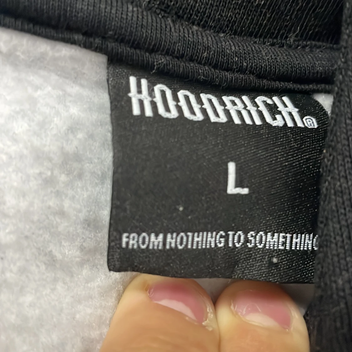 Grå och svart hoodie från Hoodrich - 1