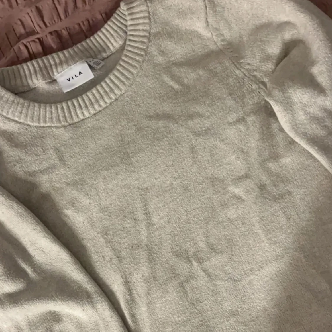 Beige stickad tröja från VILA - 1