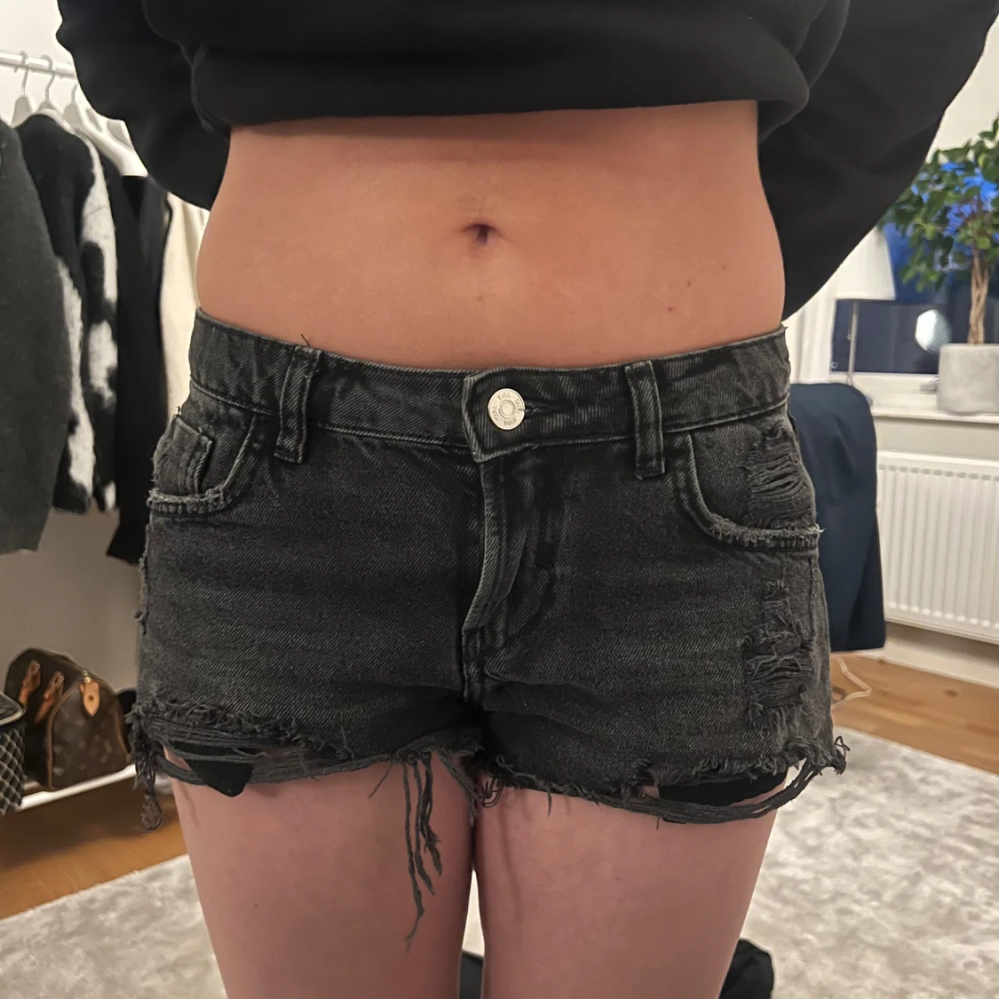Svarta jeansshorts från Zara - 3