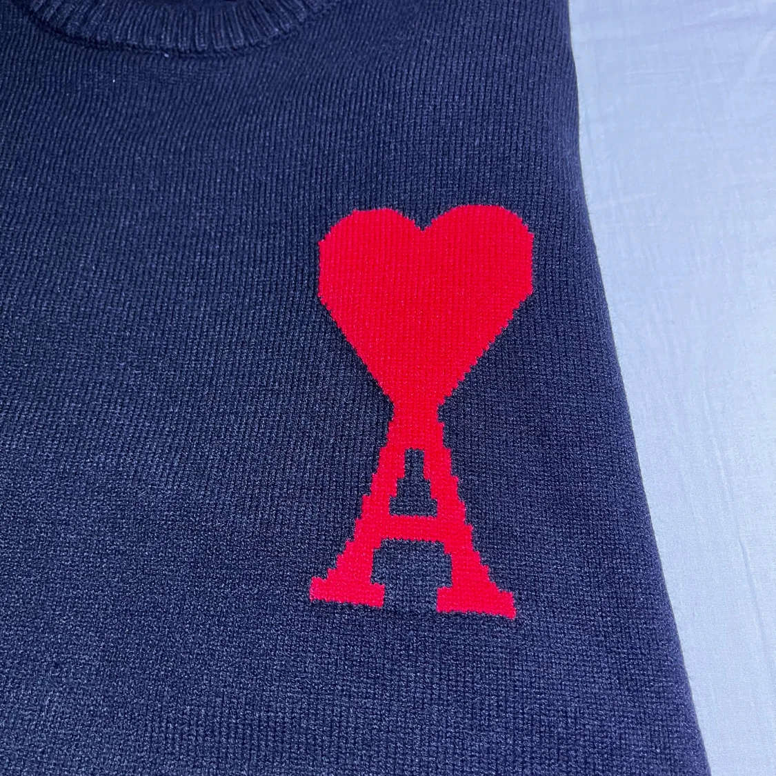 Svart stickad tröja från Ami Paris  - 1