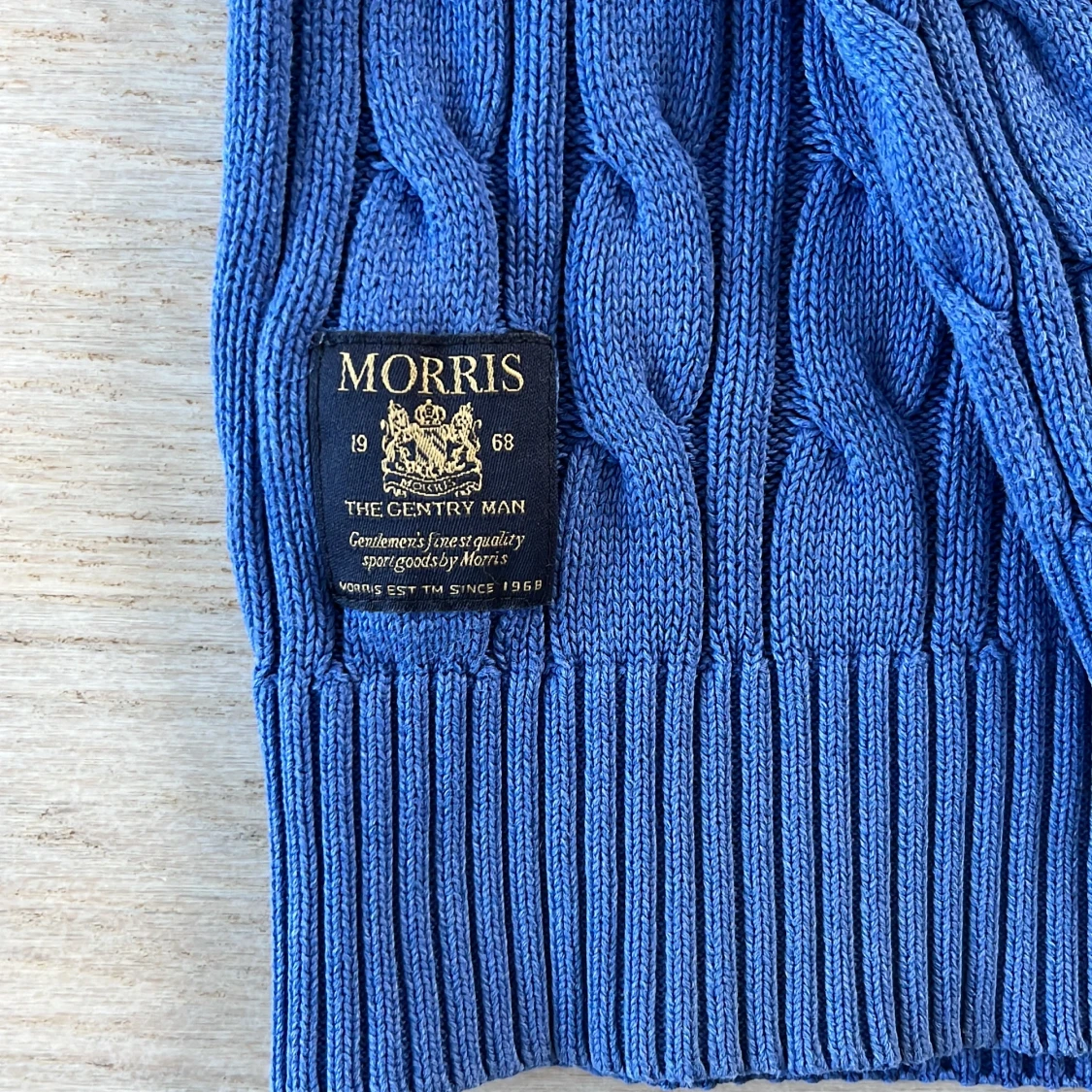 Blå stickad tröja från Morris - 1