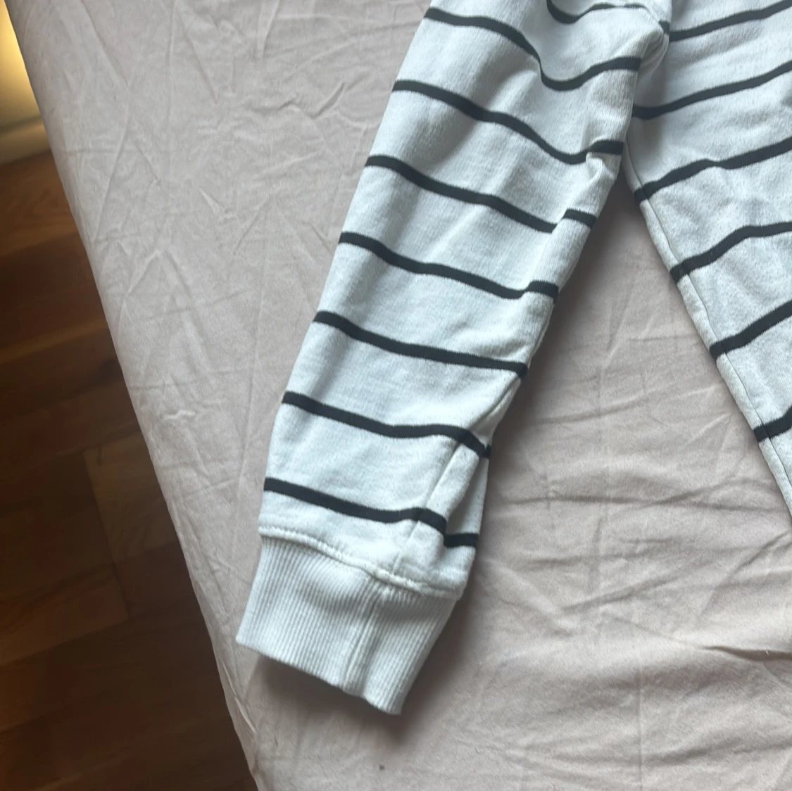 Vit och svart randig tröja från Zara - 1