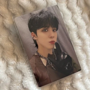 Ateez - Exklusiv photocard från ATEEZ album 'The World EP.2: Outlaw' Yunho!🤍