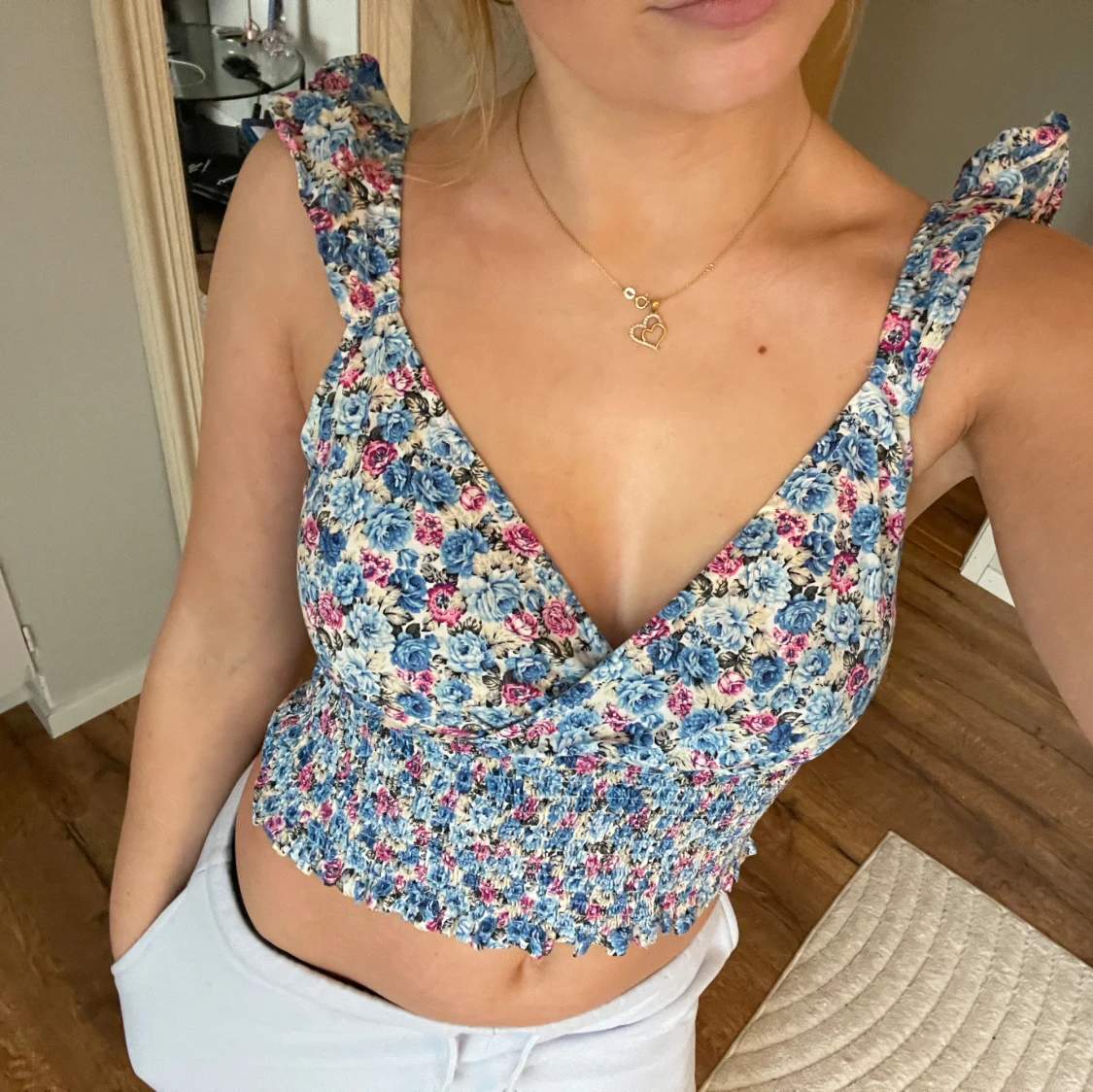 Blommig midsommar topp