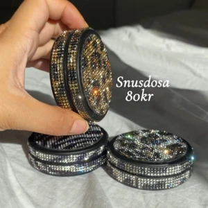 Smycken snusdosa  - Frakt 22kr 