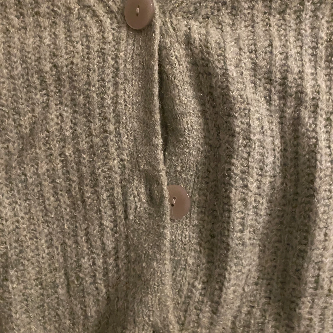 Grön stickad kofta från Lindex - 2