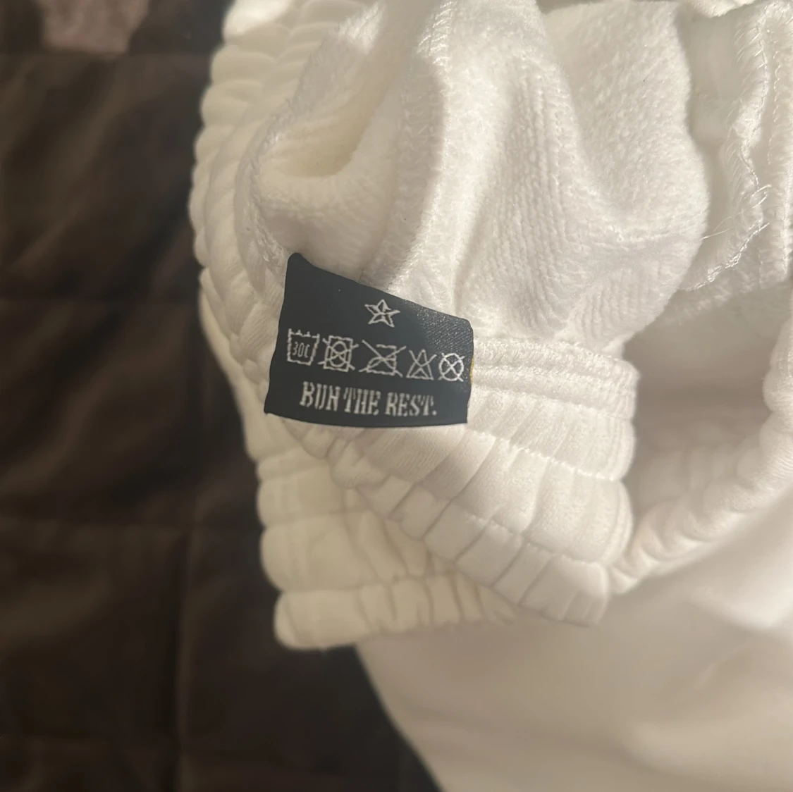 Feta baggy Vita shorts med turkos text - 4