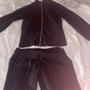 Nelly sett - Nelly sett inga defekter s i båda delarna