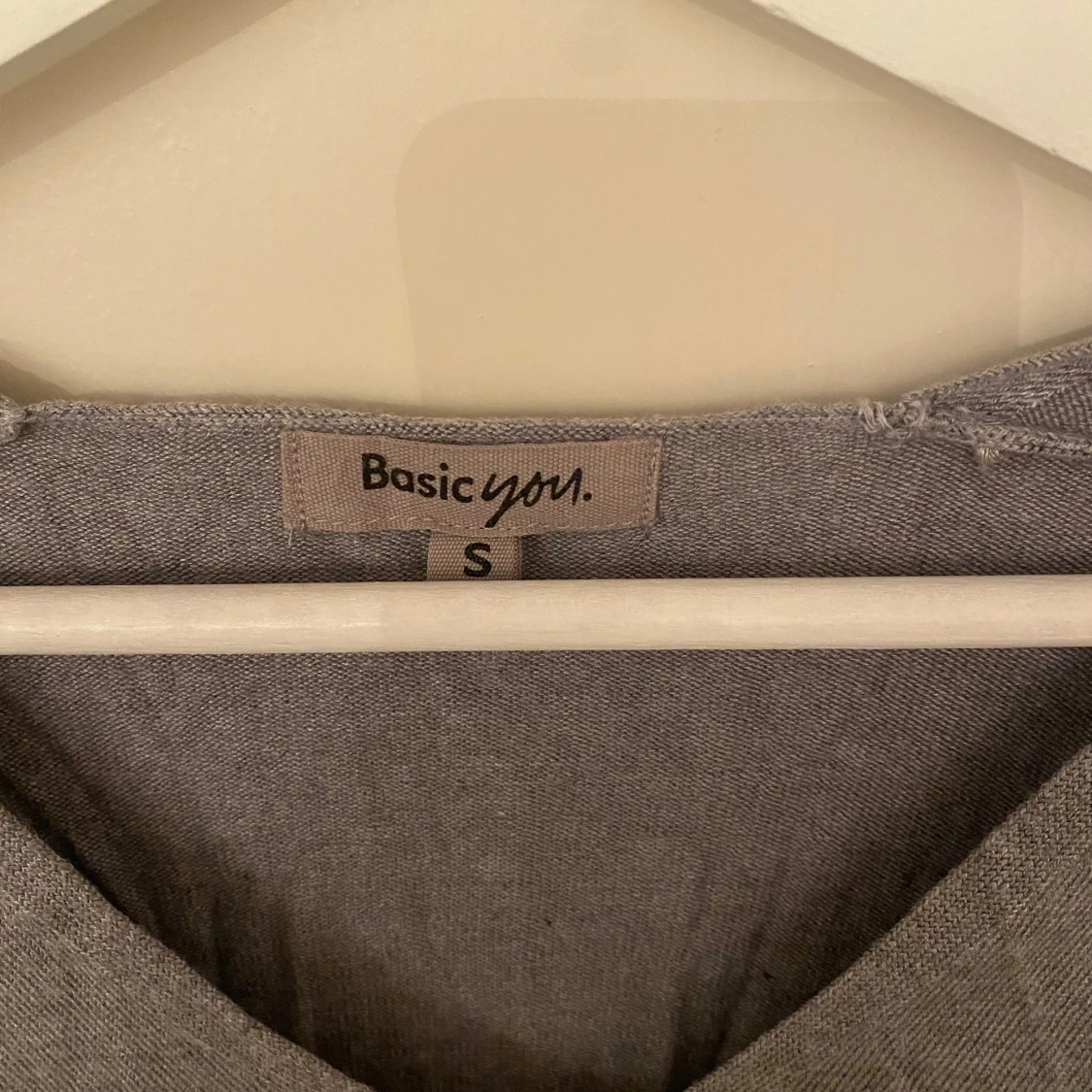 Grå stickad tröja  - 2