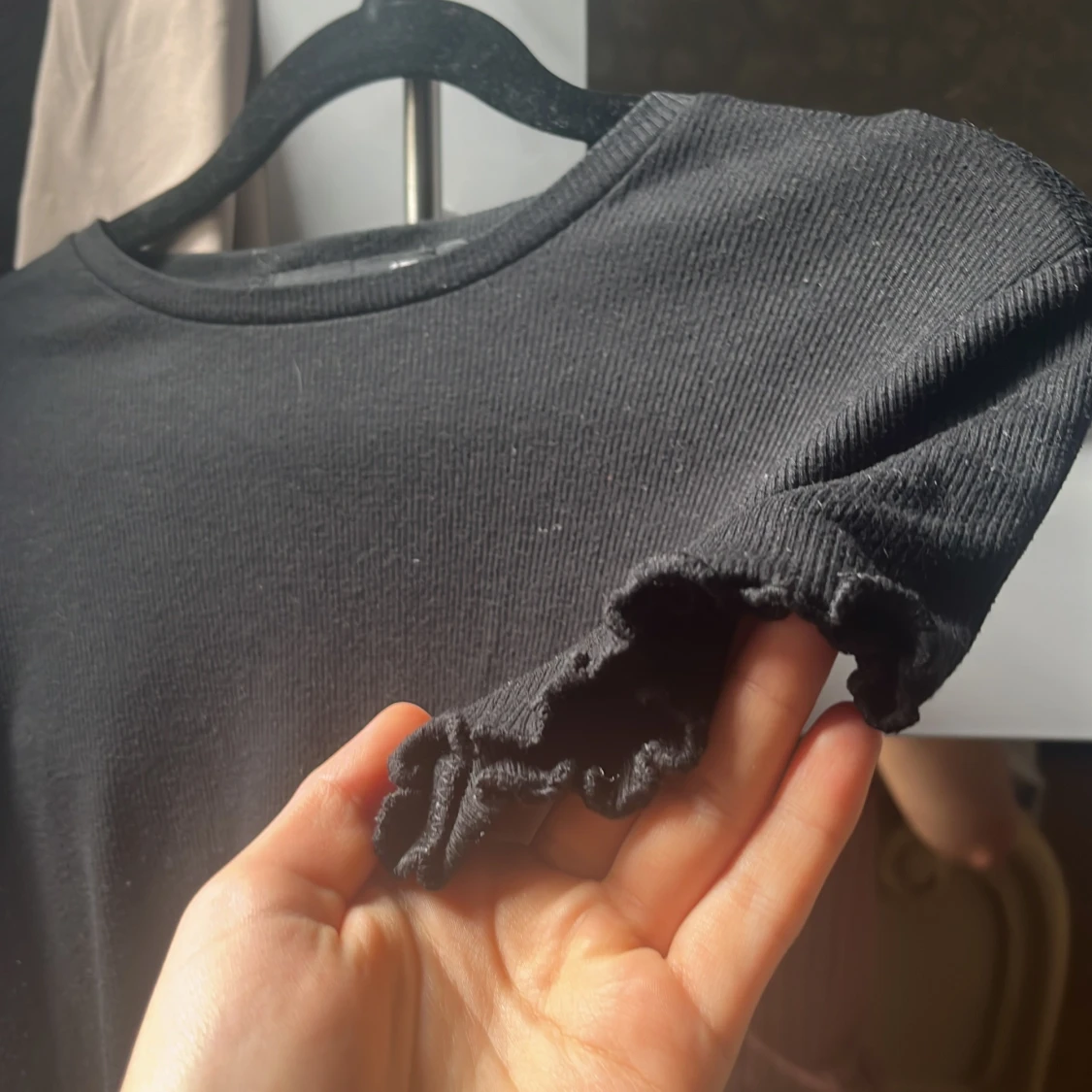 Svart ribbad t-shirt från 157 - 4