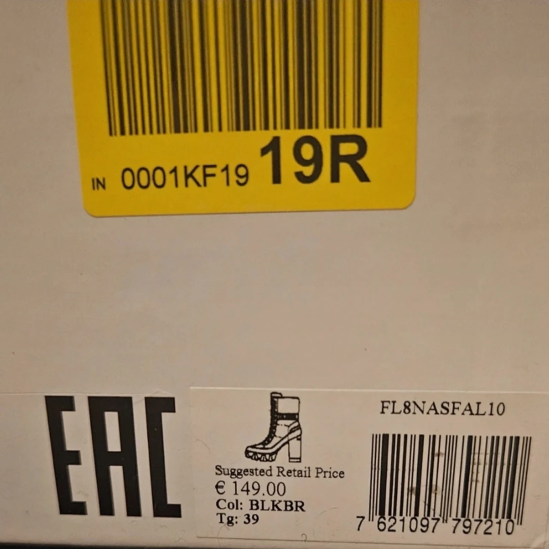 Svarta boots med klack från Guess - 4