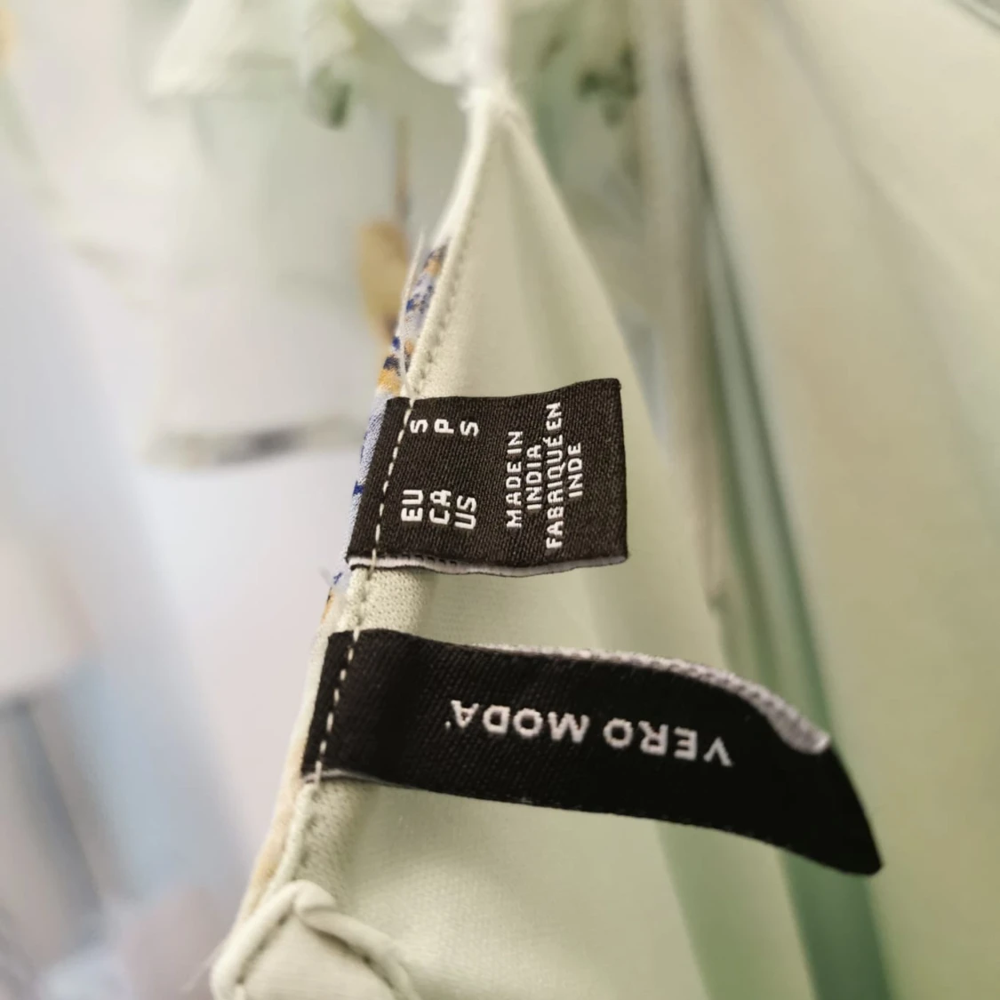 Blommig långklänning från Vero Moda - 2