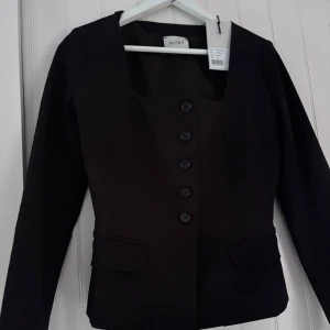 Avora scala blazer - Avora scala blazer, oanvänd i storlek 38