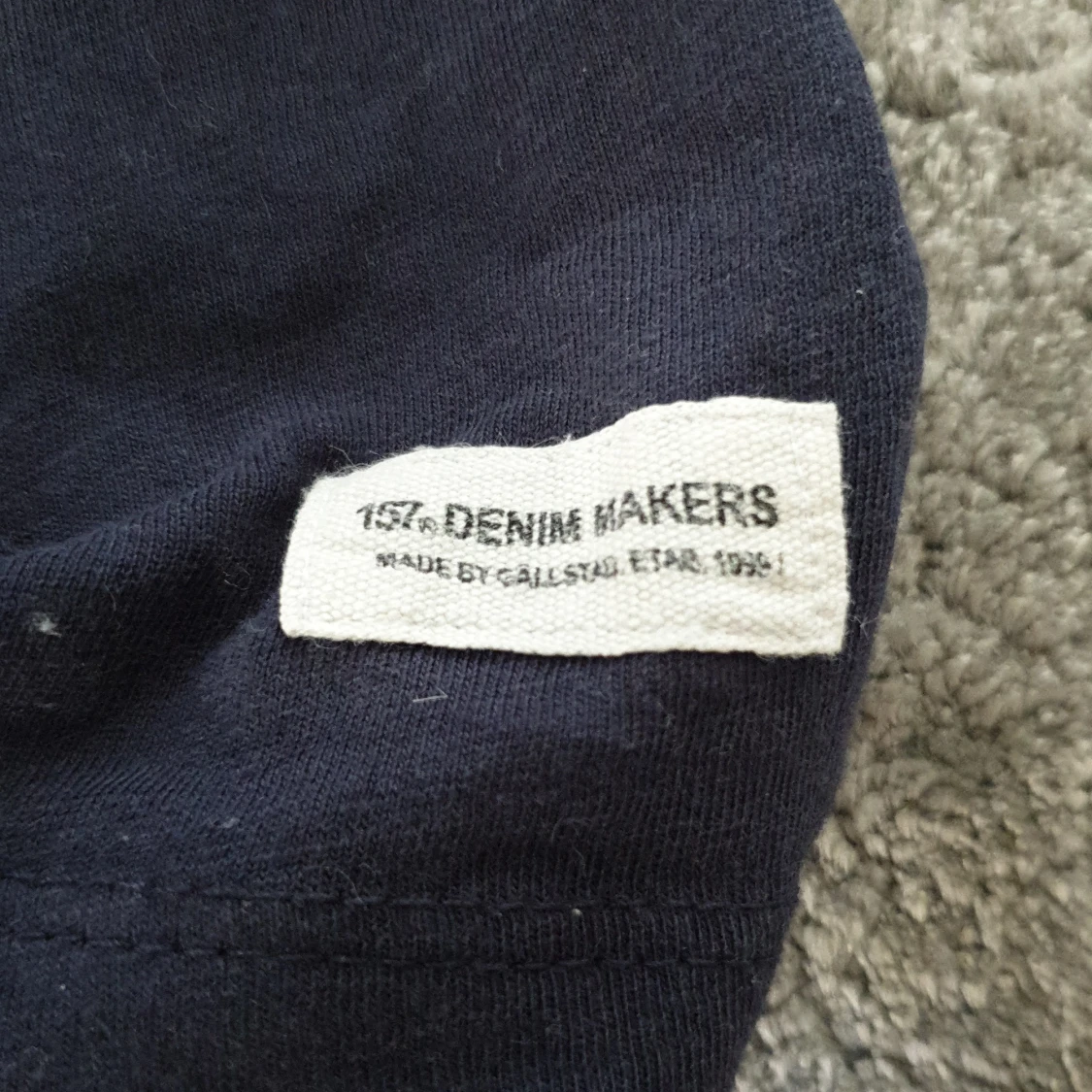 Mörkblå t-shirt från 157 Denim Makers - 2