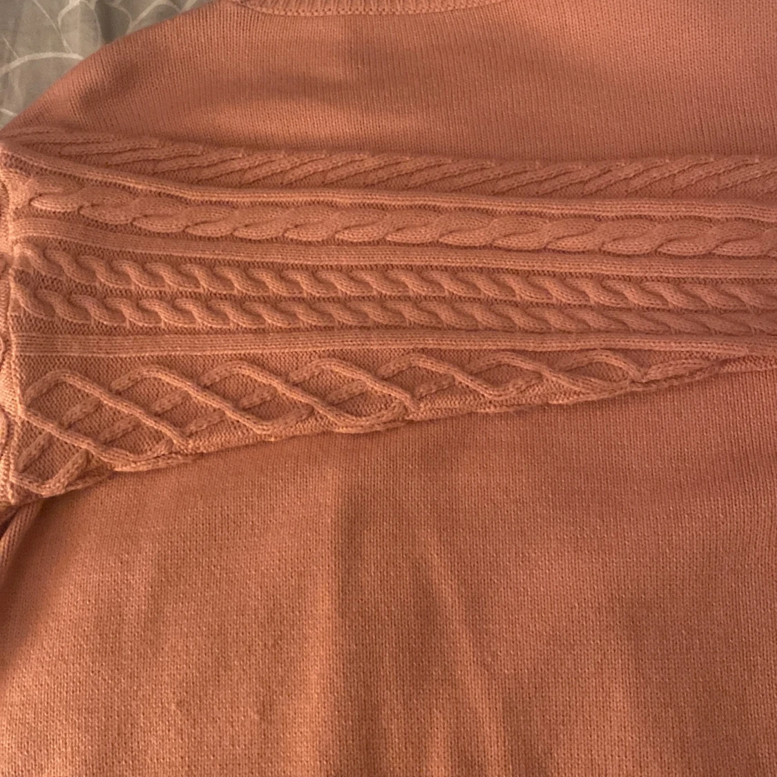 Stickat tröja från only!  - 92