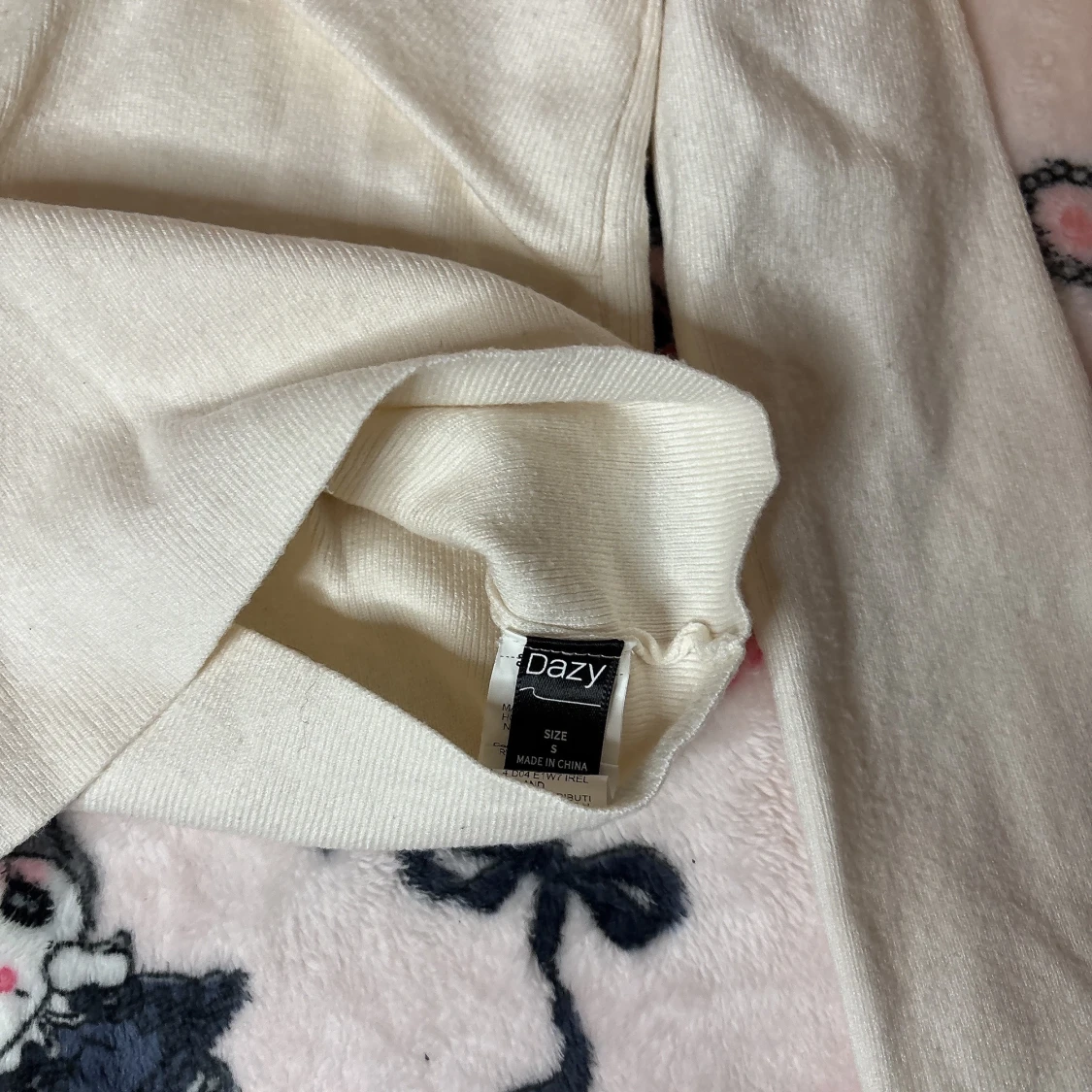 Vit offshoulder tröja från Dazy - 1