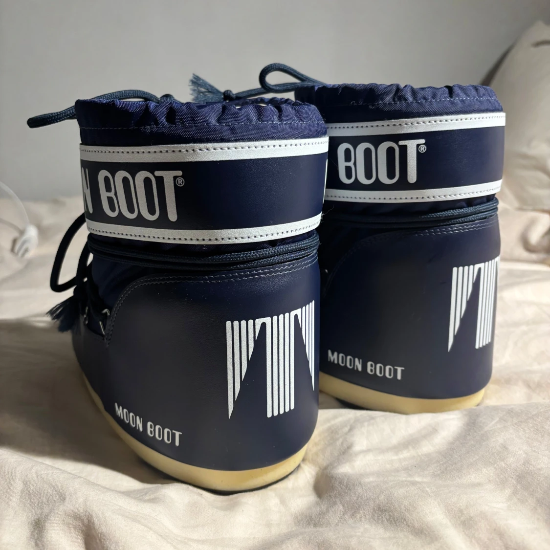 Mörkblå moon boots storlek 36/38 - 3