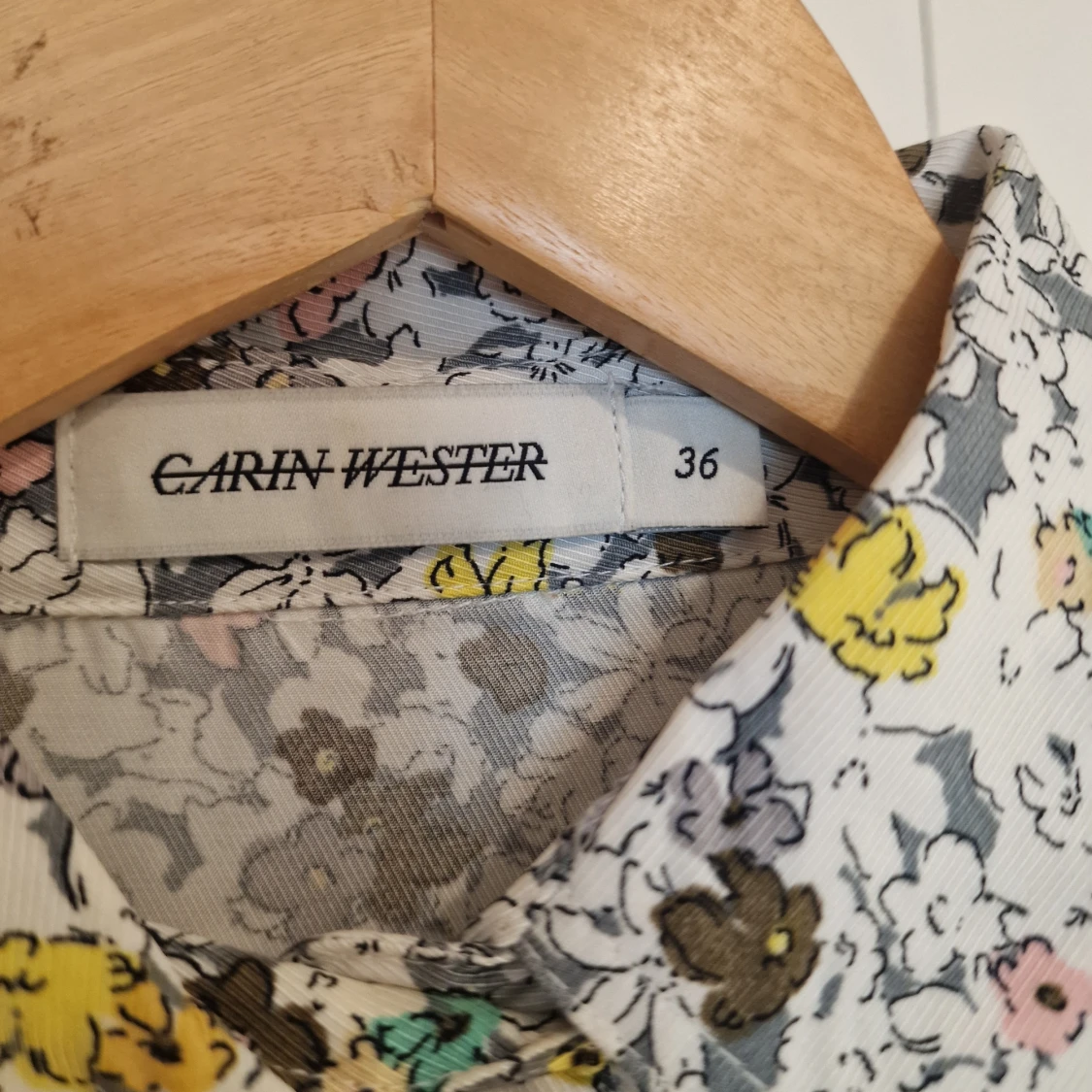 Blommig skjorta från Carin Wester - 1