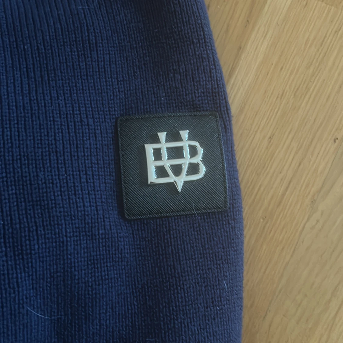 Mörkblå cardigan från Bvaldi - 2