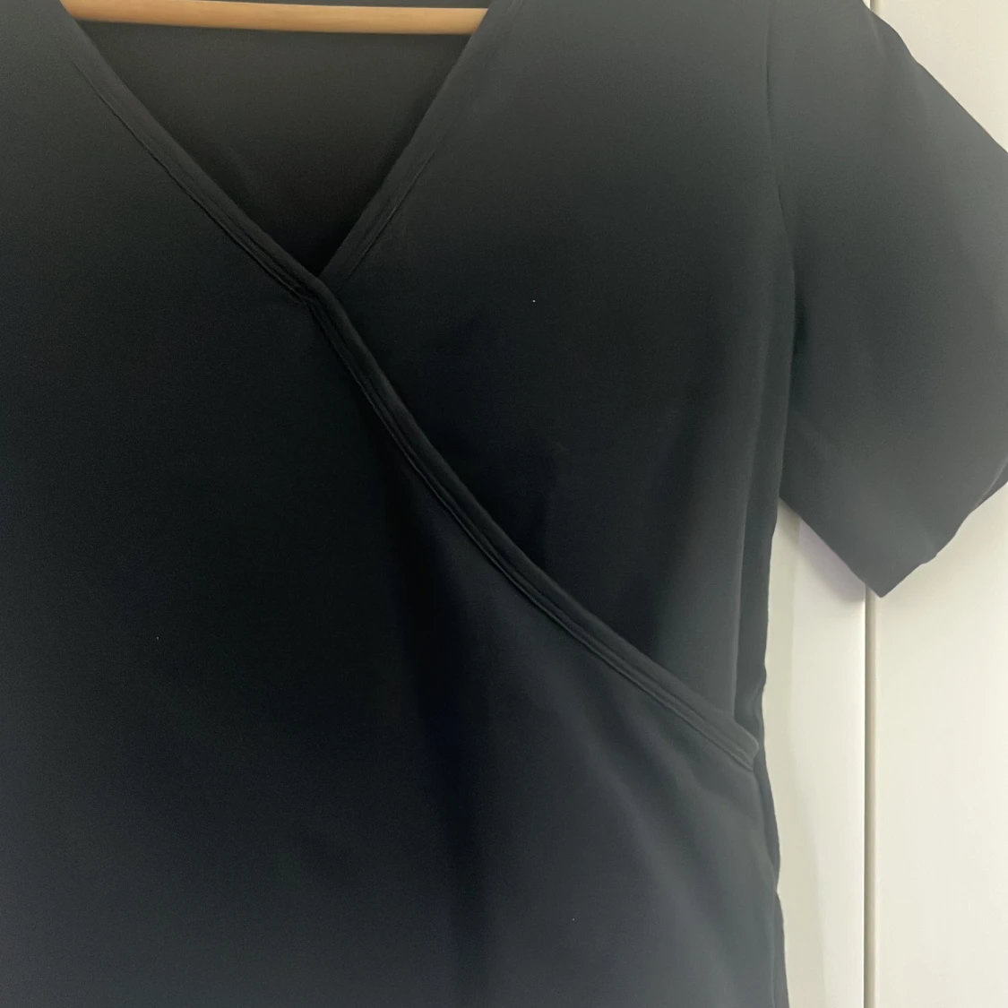 Svart omlottopp från 157 - 3