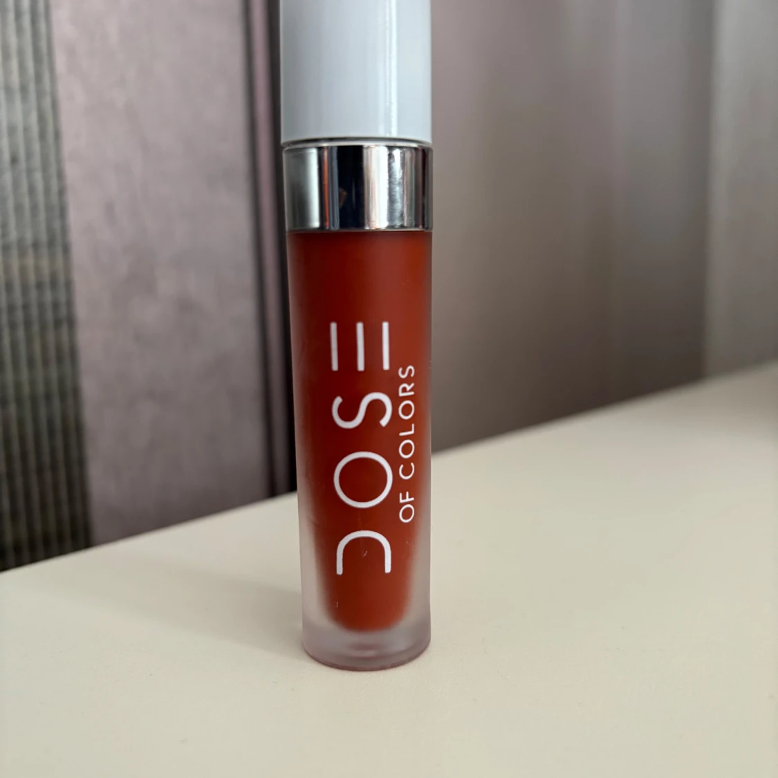 Dose of Colors flytande läppstift i färgen 202
