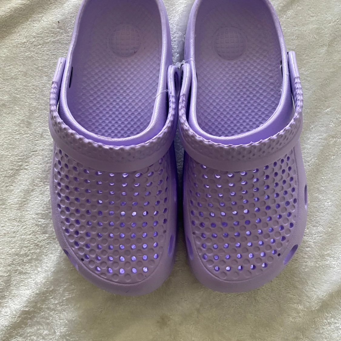 Ljuslila tofflor 