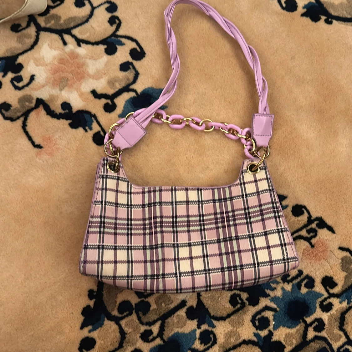 Rutig axelväska med kedjedetalj - 1