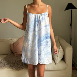 Sååå fin klänning - Säljer denna sååå fina klänning🎀🎀