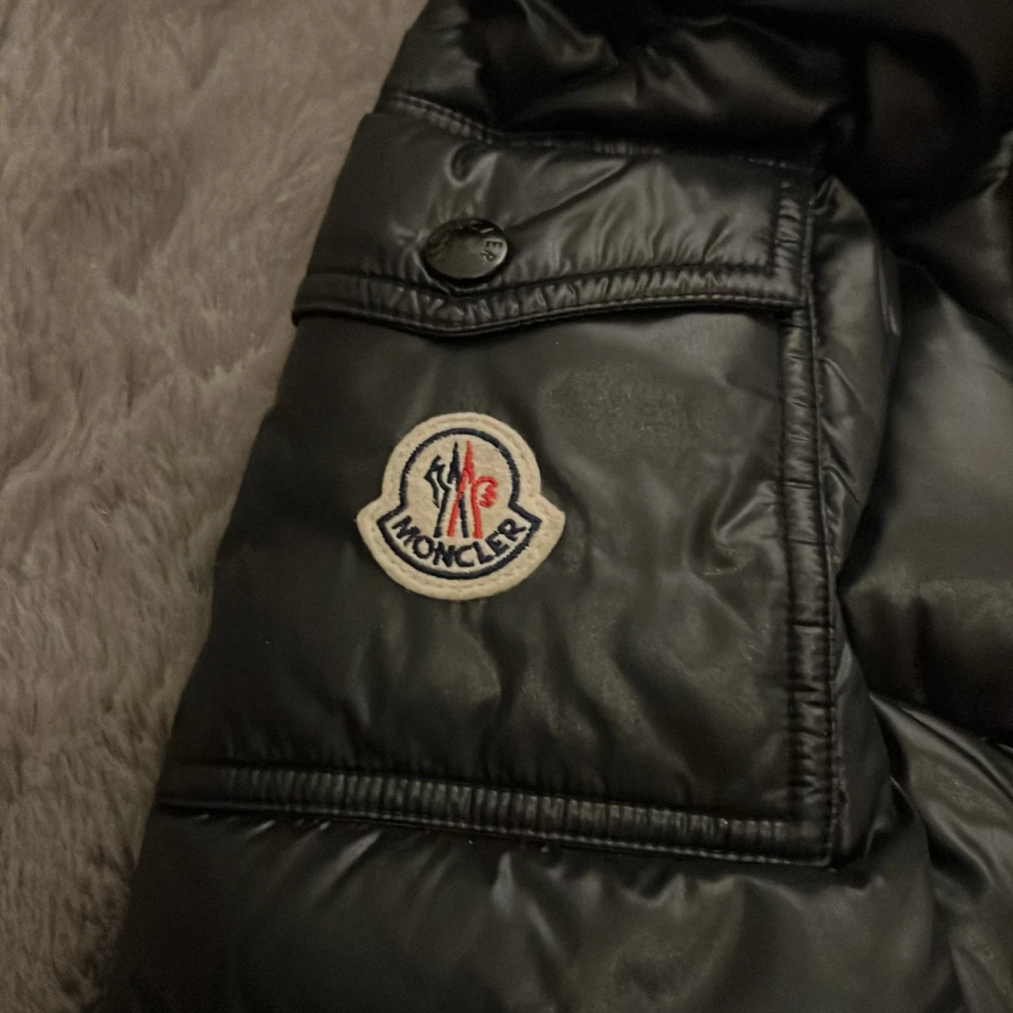 Svart Moncler Maya - 3