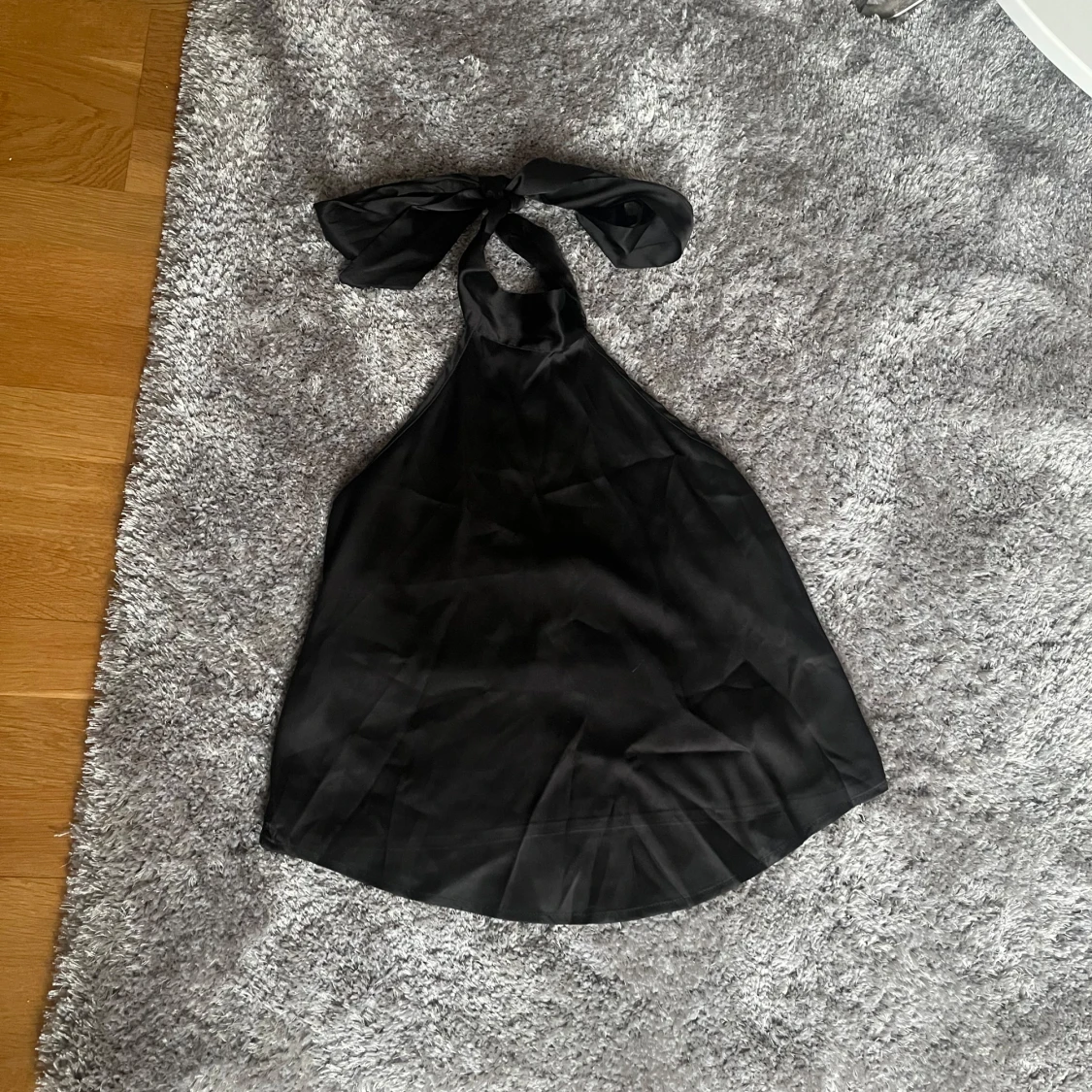 Svart halterneck-top - 2