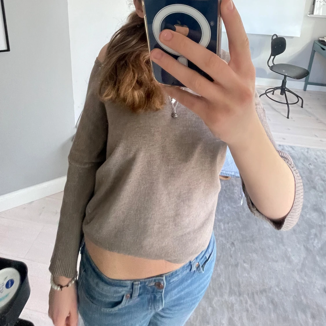Brun offshoulder tröja - 3