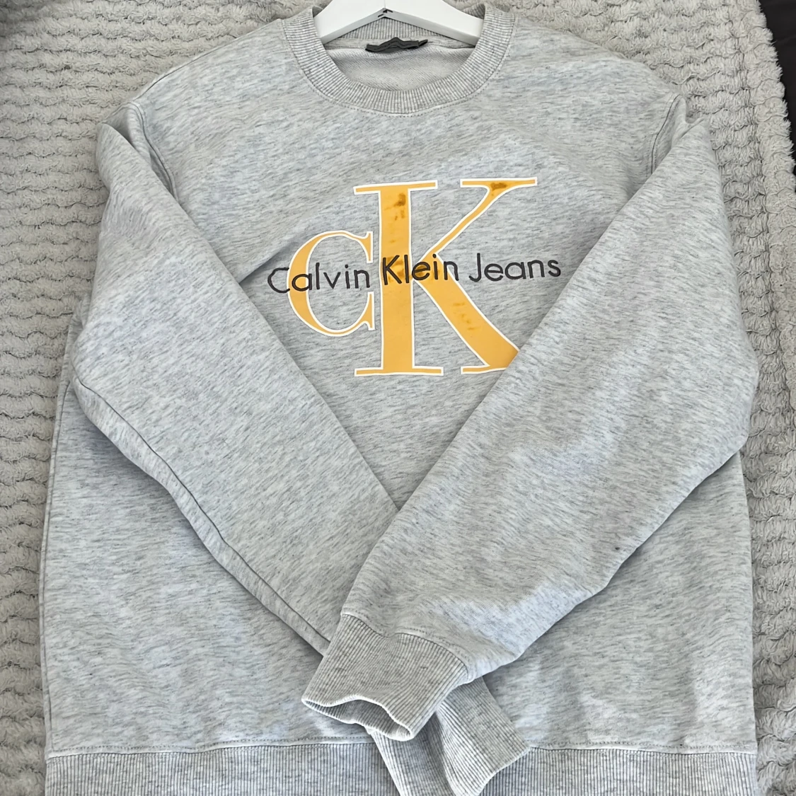 Grå sweatshirt från Calvin Klein Jeans